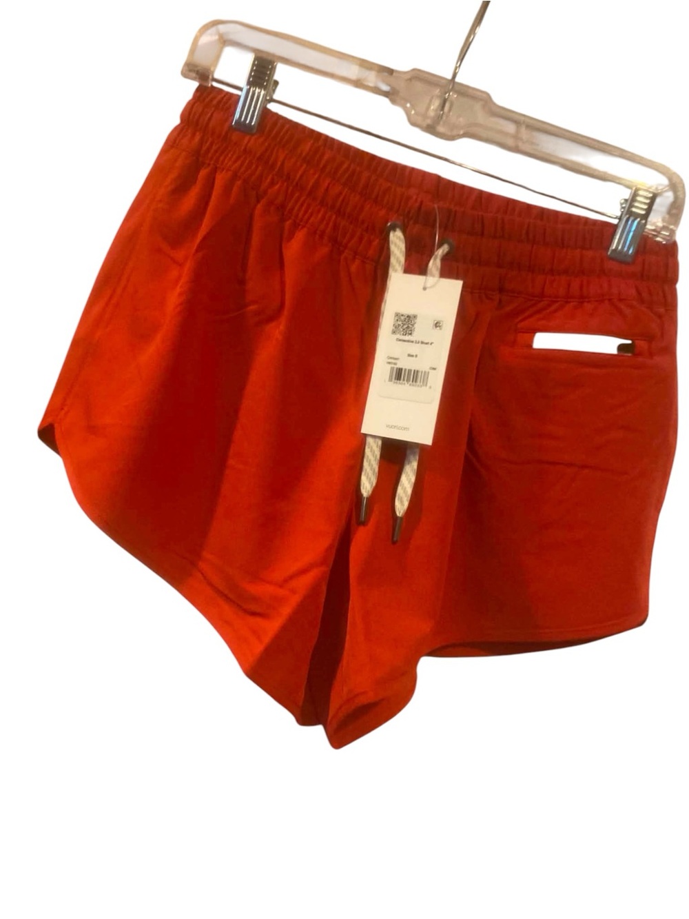 NWT Vuori Clementine Shorts 2.0 4” Size Small CRIMSON